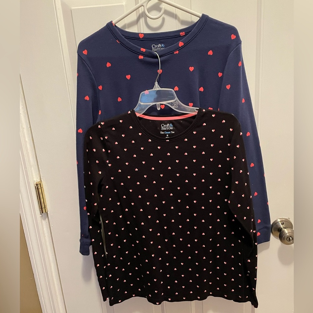 NWOT 2FER VALENTINE HEART ❤️ LONG SLEEVE TEES COTTON SIZE M